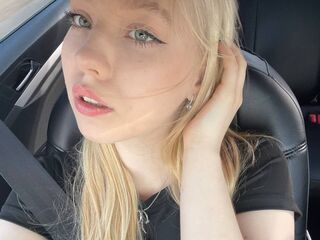 fingering camwhore DaisyMonro