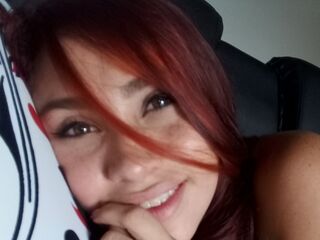 fingering camgirl DanielaConnor