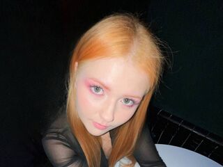 free webcam chatroom DarelleElwell