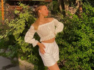 naked cam girl DaynaMiller
