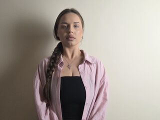 cam bitch DelenaCouts