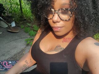 camgirl sex photo DesiraeLuciano