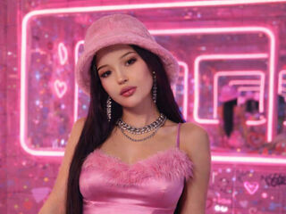 cam girl playing with vibrator DonnaBurton