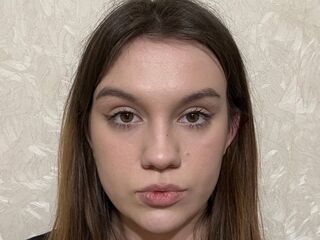 girl nude DwanaNewtown