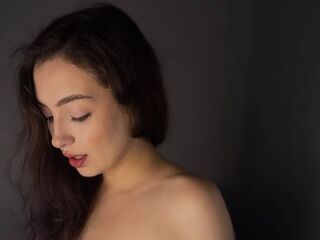 cam girl playing with dildo ElaraEden