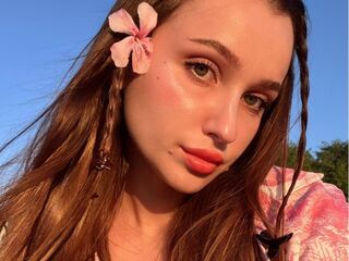 naked girl with cam masturbating ElisaHeathe