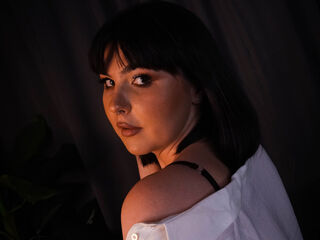 free webcam chat ElodieTate