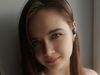 fingering cam whore EmilieMollo