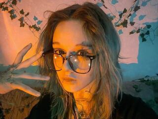webcam striptease FloraMuse