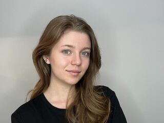 hot cam girl masturbating with dildo FlorenceMelle