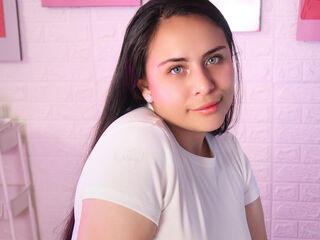 camslut showing tits GabyTorner