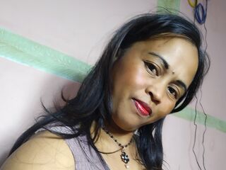 cam girl masturbating with dildo HaingoTsinjo