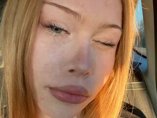 camslut showing pussy HaleyCorpuz