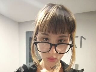topless webcam girl HallieAblin