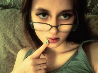 fingering webcamgirl HeideSchweitzer