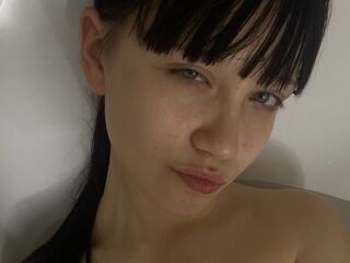 cam girl playing with dildo HertaArcega