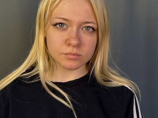 cam girl playing with sextoy HerthaWiggen