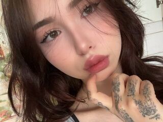 naughty cam girl masturbating with dildo IngerHeffernan
