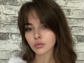 camwhore fingering pussy JessikaLatus