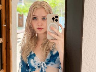 live sex webcam JuneLane