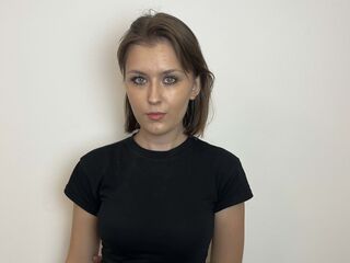 kinky video chat performer KariErpelding