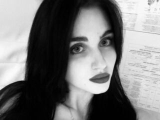 naughty camgirl fingering shaved pussy KarlyGuasp