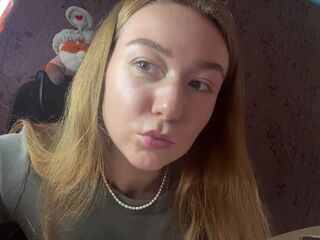fingering camgirl video KayeEliasen