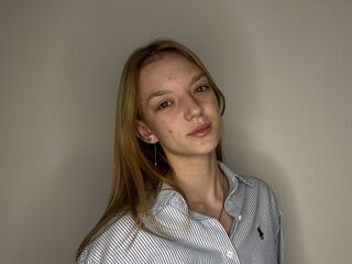 camgirl showing pussy KeshaCornett
