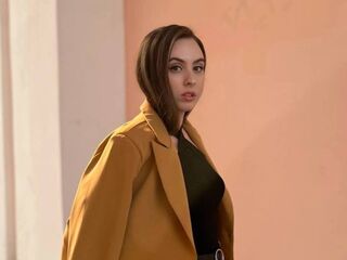livesex camera KiaraFlowers
