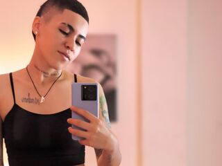 camgirl masturbating KimOrtix