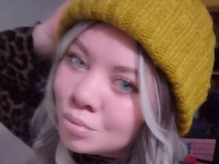 livecam KiraMimi