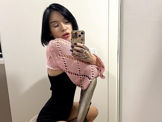 girl topless KiraNyx