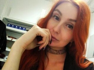 camgirl playing with sextoy KristyRed