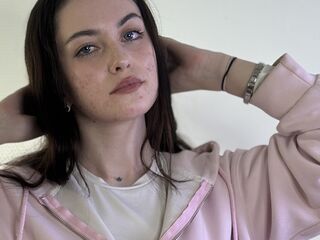 camslut topless LatishaKilmartin