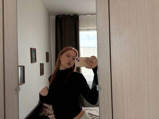cam girl spreading pussy LennieLukasik