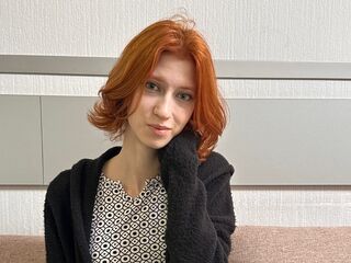 cybersex chatroom LettyAegerter