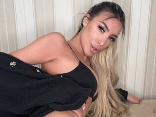 adult videochat room LexiAce