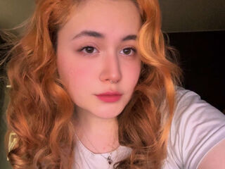 chat with cam LiliPlishi