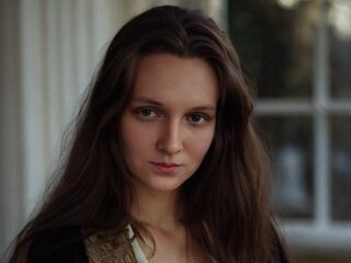 beautiful girl cam LilliamDittman