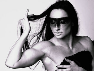 webcam strip tease show LindaNatalyia