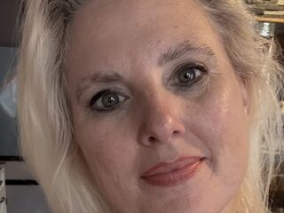 hot cam girl fingering Lisanix