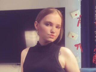nude webcam girl picture LoraKen