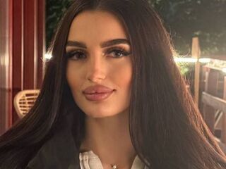 cam girl chatroom LucretiaBonnoitt