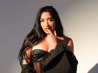 camgirl showing tits LunaRoos