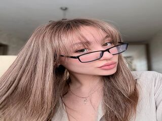 naked girl with webcam masturbating with dildo LunaTimer