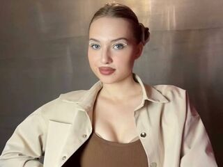 camgirl chatroom LynHerlan