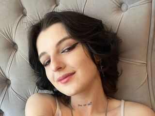 naked girl with cam fingering LynnMartin