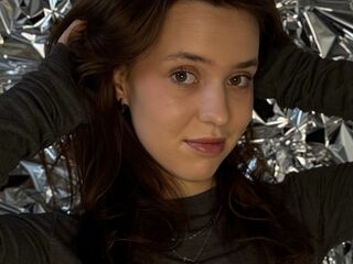 closeup webcam MabelleBoulter