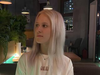 fingering camgirl picture MelissaOushens