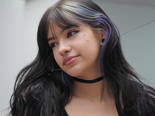 girl topless chat MiiaGiax